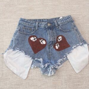 Artsy Heart Print Stretch Jean Shorts Distressed Hem Size M